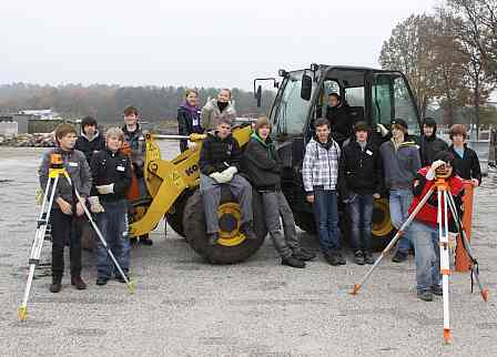 Vorführugen im MAG-Schweißen von der Fa. Lorch.