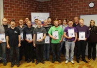 Neue Kfz-Servicetechniker